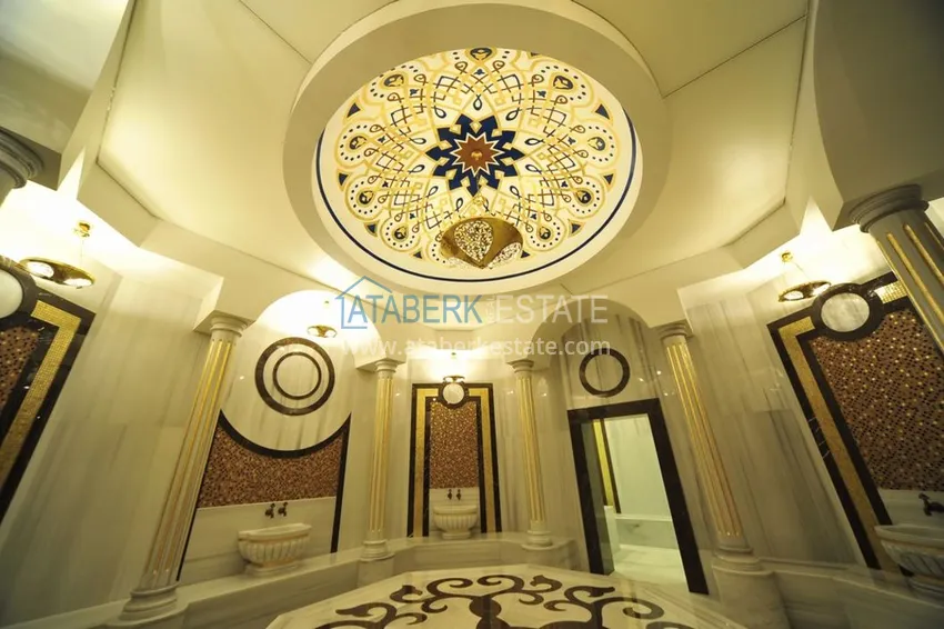 Квартира в Махмутларе четырехкомнатная с мебелью в престижном комплексе 13 