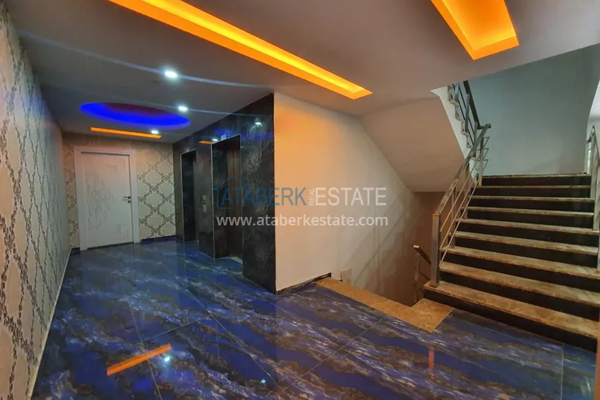 Пентхаус-дуплекс в Махмутларе с мебелью и видом на море в комфортабельном комплексе 18 