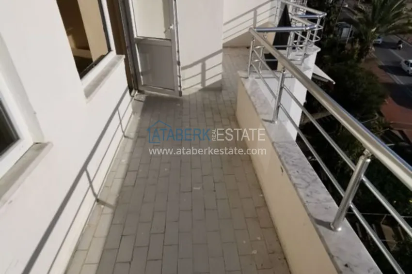 Приобрести Квартира в центре Алании с отдельной кухней и видом на море - первая береговая 16 