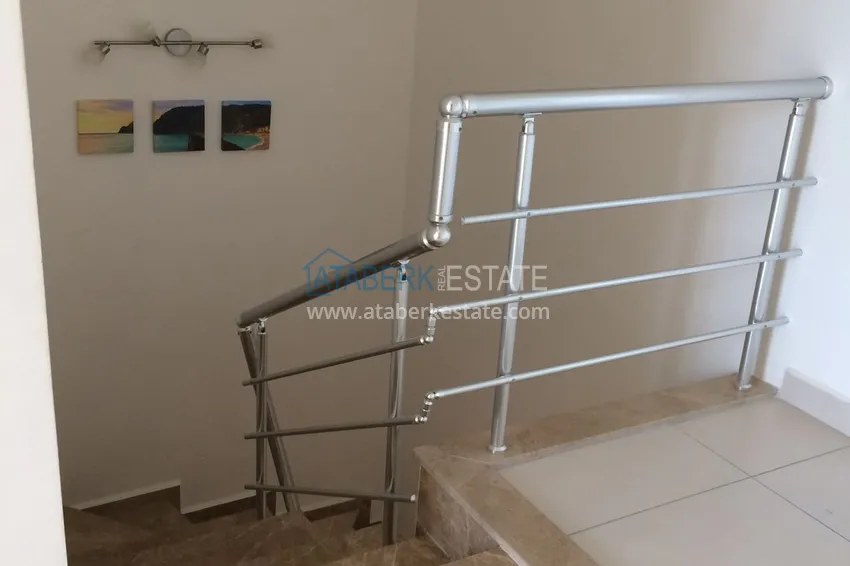 Приобрести Пентхаус-дуплекс в Авсалларе с мебелью в комфортабельном жилом комплексе 21 