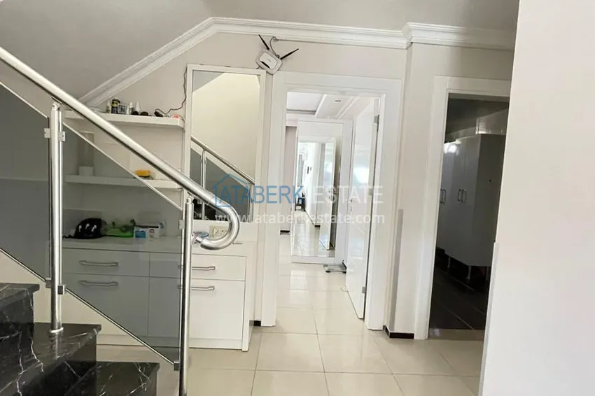 Приобрести Пентхаус-дуплекс в районе Кестель – первая береговая линия с мебелью 1 