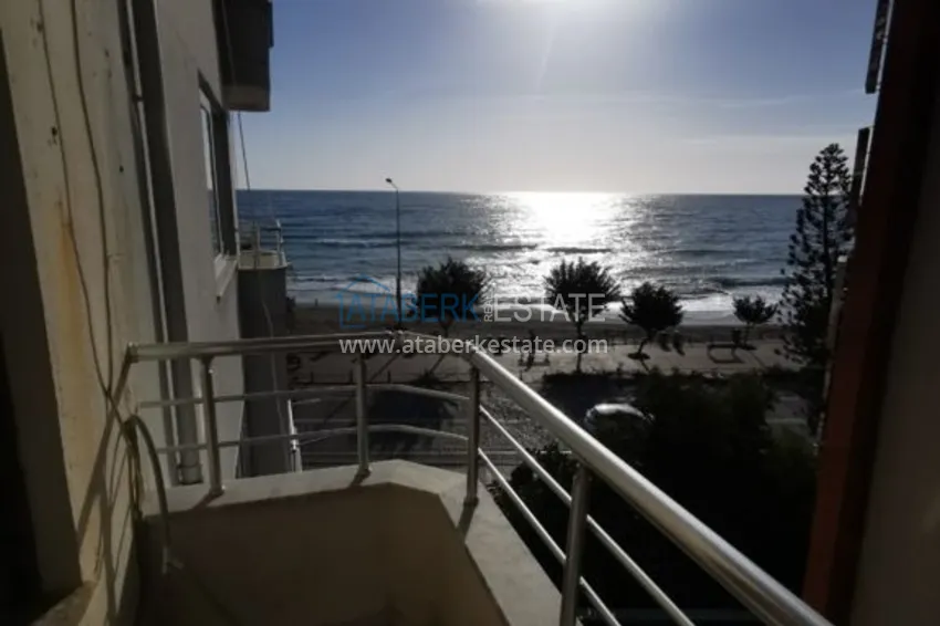 Приобрести Квартира в центре Алании с отдельной кухней и видом на море - первая береговая 22 