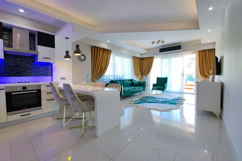 Приобрести Квартира в Махмутларе четырехкомнатная с мебелью в престижном комплексе 4 