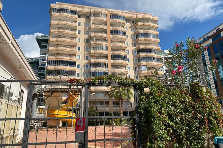 Квартира с мебелью в благоустроенном жилом комплексе в Махмутларе 3 