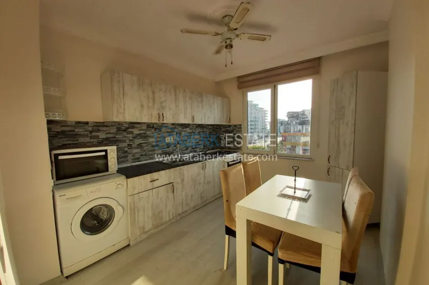 Приобрести Квартира в районе Оба с мебелью и видом на горы в жилом комплексе  3 