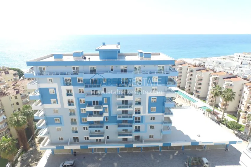 Квартира в Махмутларе с террасой у самого моря  4 