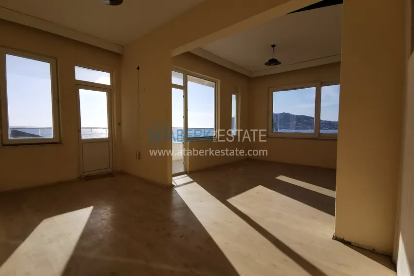 Приобрести Квартира в центре Алании с отдельной кухней и видом на море - первая береговая 4 