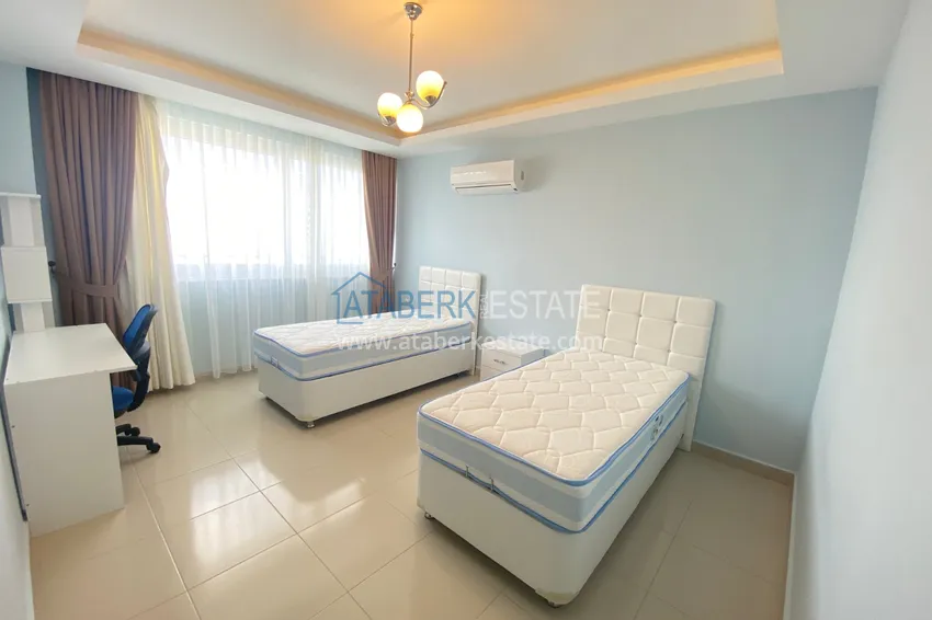 Приобрести Пентхаус-дуплекс в Махмутларе, меблированный с видом на море и горы 7 