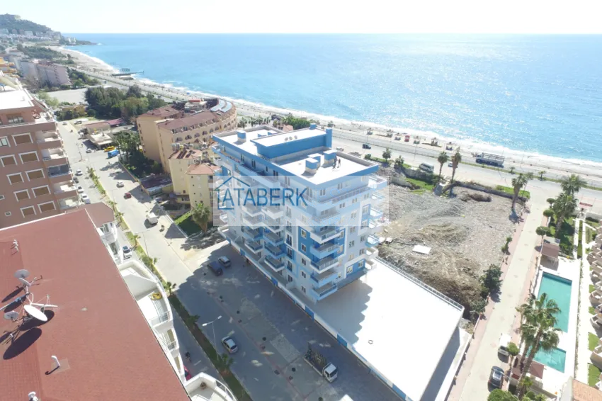 Квартира в Махмутларе с террасой у самого моря  6 