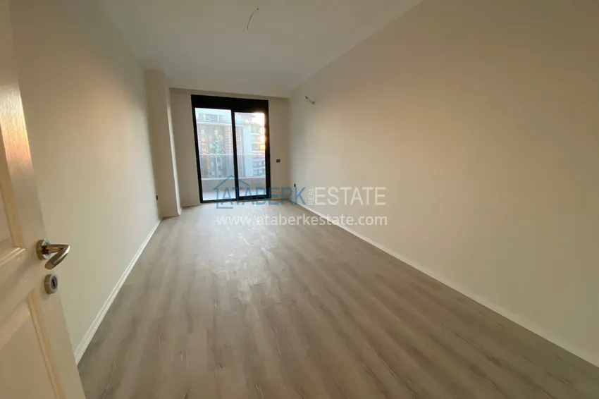 Приобрести Квартира в Махмутларе четырёхкомнатная с отдельной кухней  5 