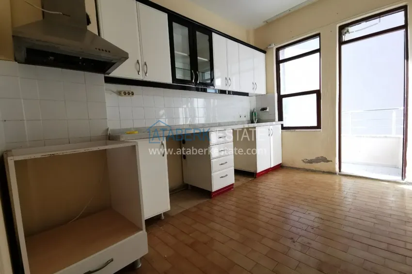 Приобрести Квартира в центре Алании с отдельной кухней и видом на море - первая береговая 7 