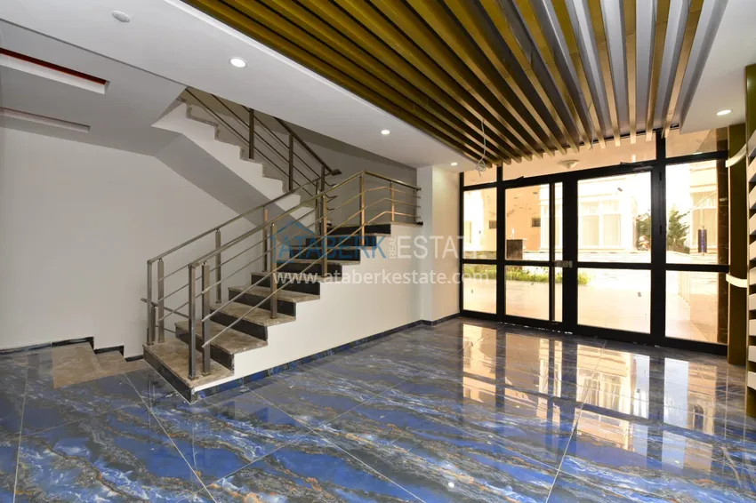 Пентхаус-дуплекс в Махмутларе с мебелью и видом на море в комфортабельном комплексе 12 