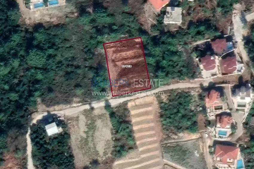 Земельный участок в горном районе Тепе в Алании 1 