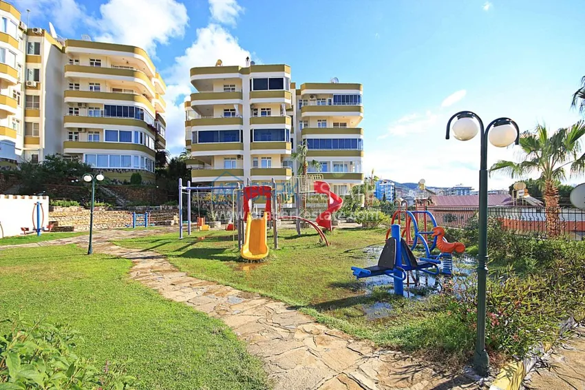 Двухуровневая квартира в Махмутларе с мебелью и отдельной кухней 10 