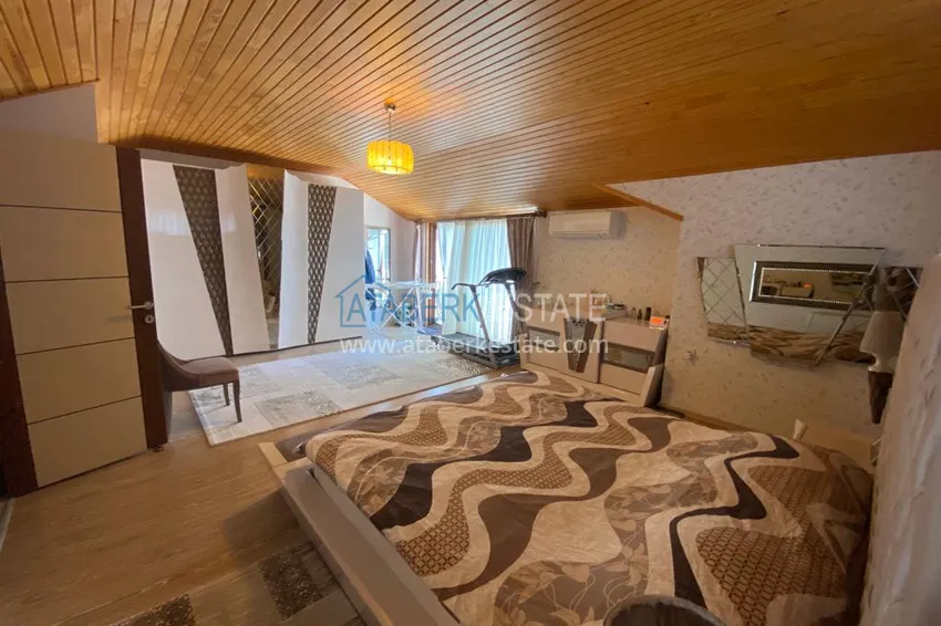 Приобрести Видовой пентхаус в Оба с отдельной кухней, мебелью и открытым видом на море и горы 11 