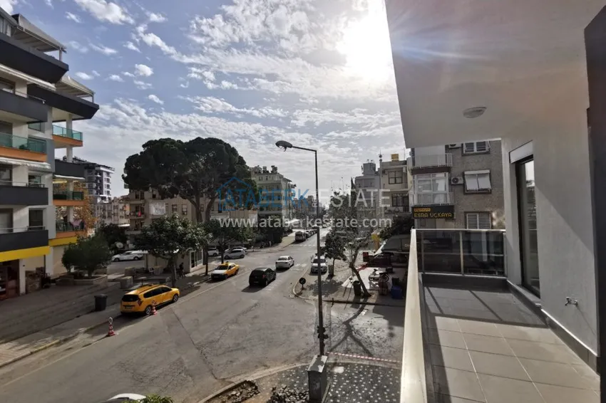 Квартира в центре Алании с чистовой отделкой и отдельной кухней в новостройке 3 