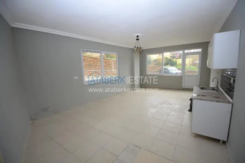 Приобрести Квартира в Оба трехкомнатная с застекленным балконом  15 