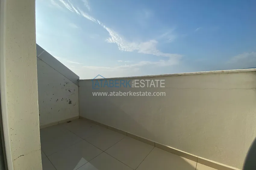 Приобрести Пентхаус-дуплекс в районе Кестель с мебелью – первая береговая линия  15 