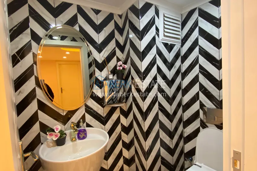 Приобрести Продается готовый салон красоты в самом центре Алании с клиентской базой 14 