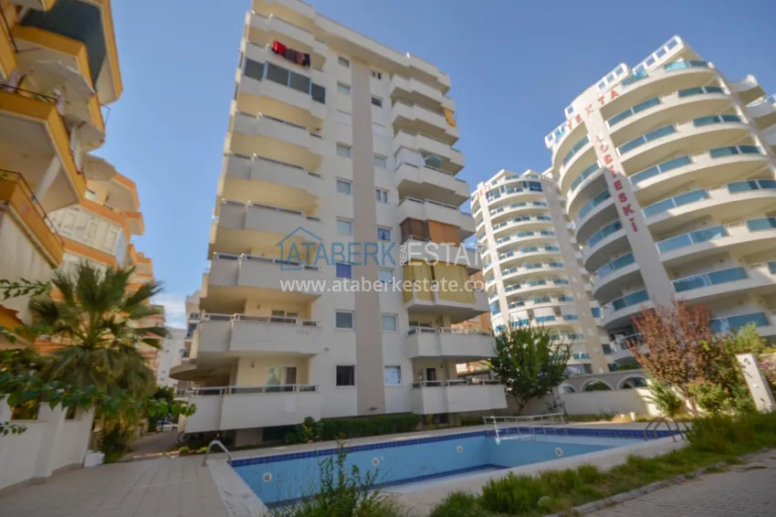 Квартира в Махмутларе с 3 спальнями в комфортабельном комплексе 1 