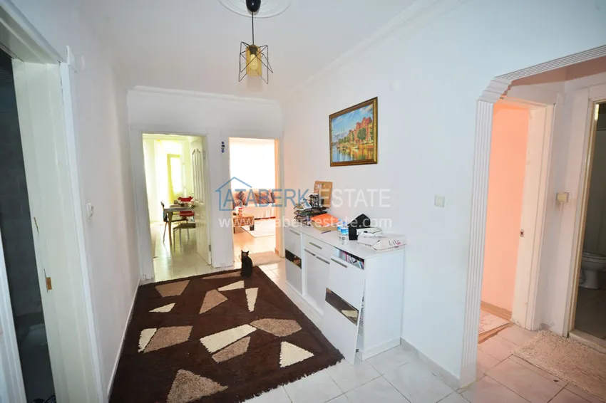 Приобрести Квартира в Махмутларе трехкомнатная с отдельной кухней, рядом с морем 1 