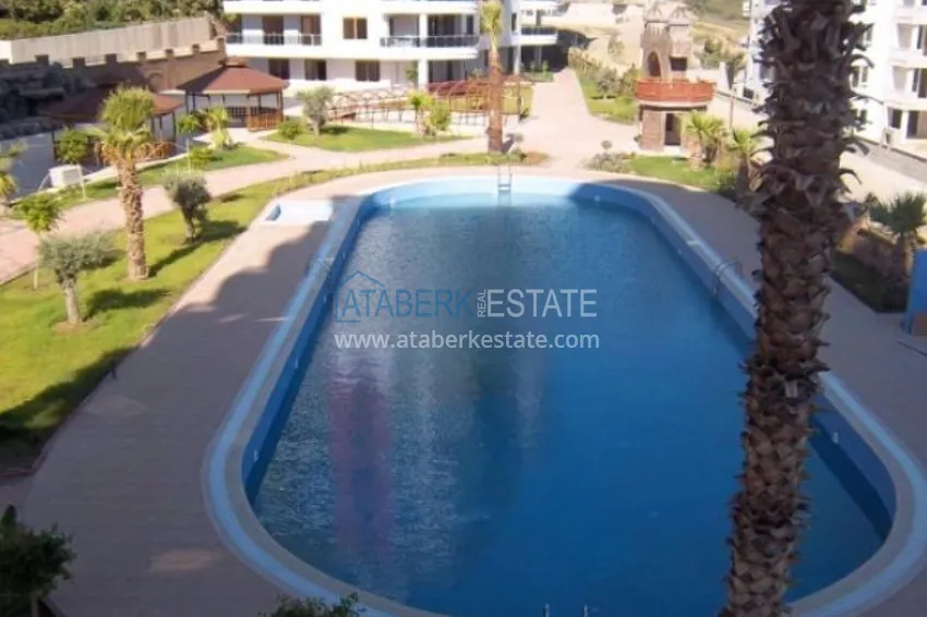 Видовой пентхаус в Оба с отдельной кухней, мебелью и открытым видом на море и горы 4 