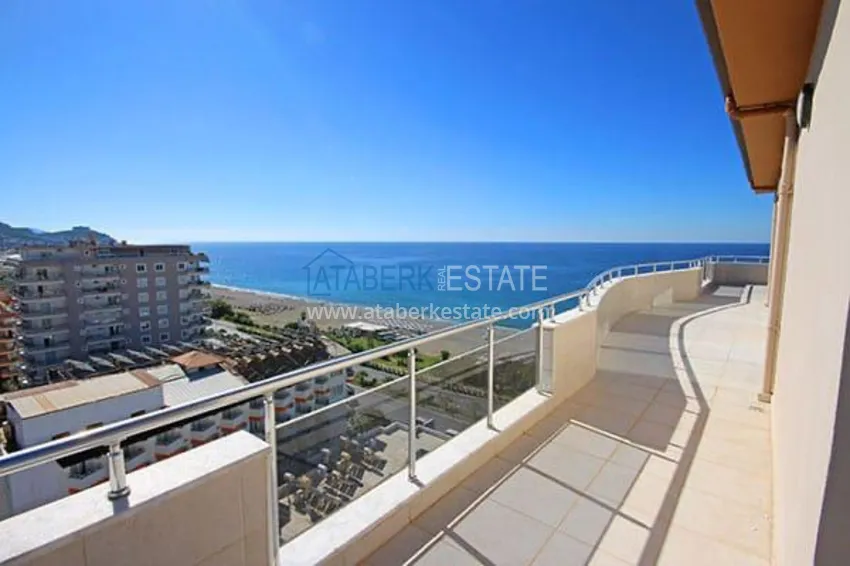 Приобрести Пентхаус в Махмутларе с прямым видом на море, первая береговая  34 