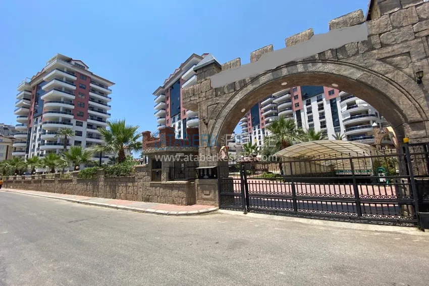 Видовой пентхаус в Оба с отдельной кухней, мебелью и открытым видом на море и горы 5 