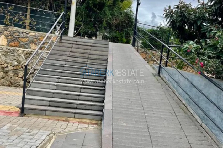 Квартира в Джикджилли с 3 спальнями и отдельной кухней в жилом доме городского типа 3 