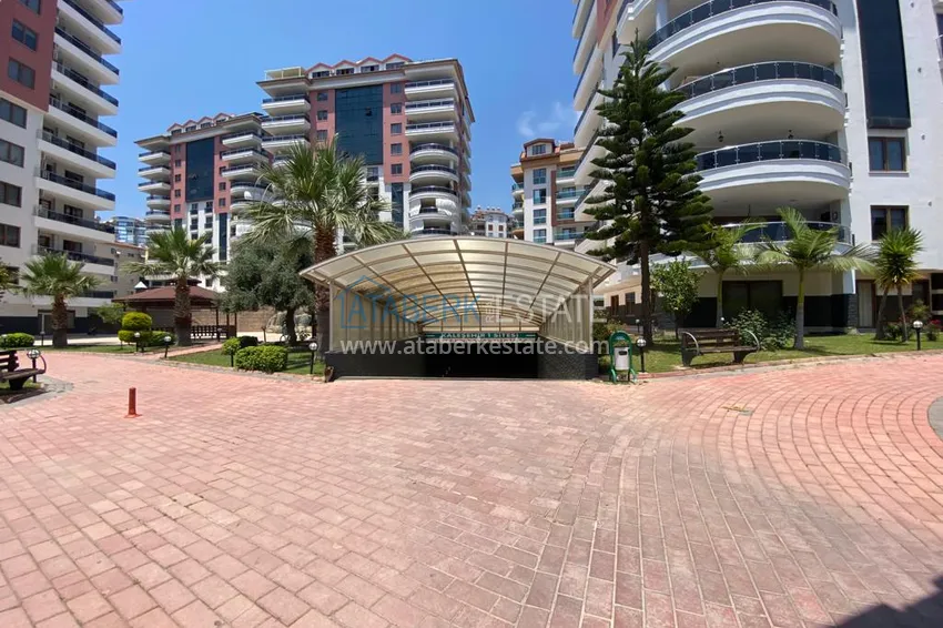 Видовой пентхаус в Оба с отдельной кухней, мебелью и открытым видом на море и горы 9 