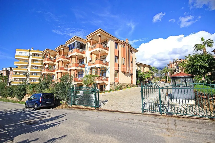 Двухуровневая квартира в Махмутларе с мебелью и отдельной кухней 6 