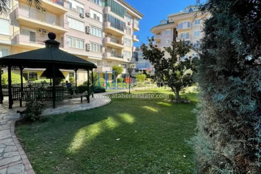 Квартира в Оба с мебелью в жилом комплексе, район ТЦ Аланиум 5 