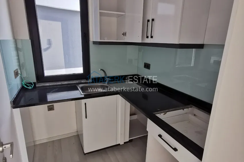 Квартира в центре Алании с чистовой отделкой и отдельной кухней в новостройке 2 