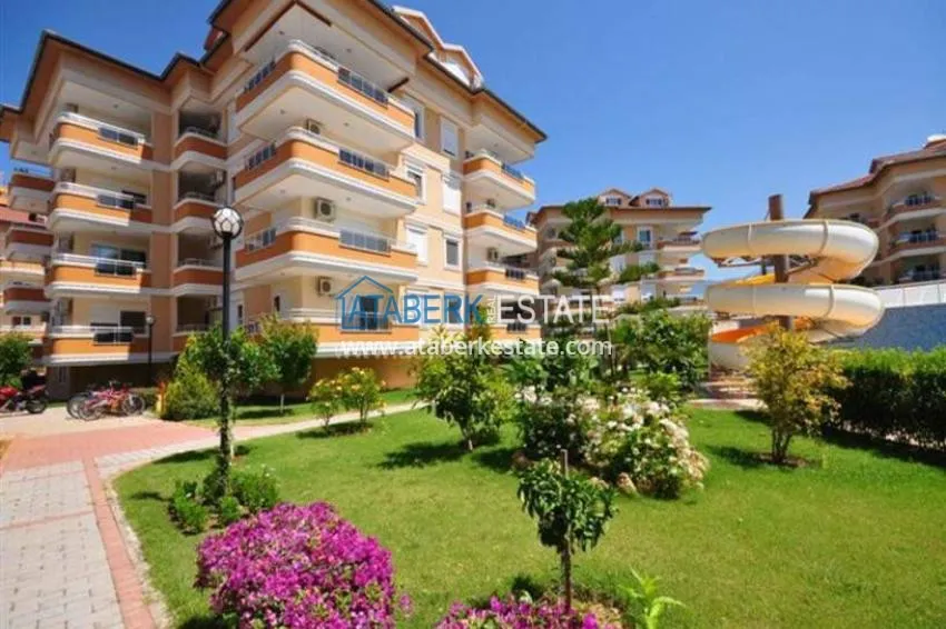 Квартира в Оба с 3 спальнями в комфортабельном комплексе 10 