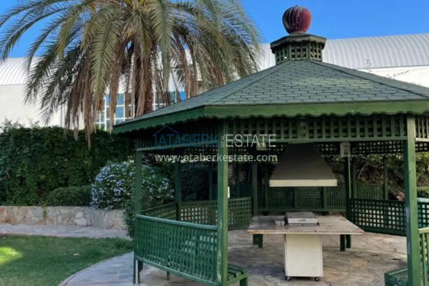 Квартира в Оба с мебелью в жилом комплексе, район ТЦ Аланиум 6 