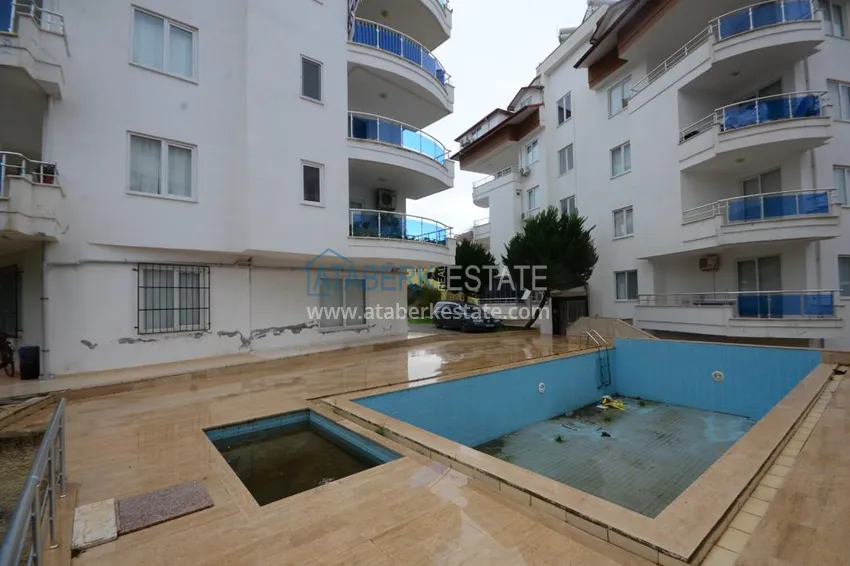 Квартира в Оба трехкомнатная с застекленным балконом  5 