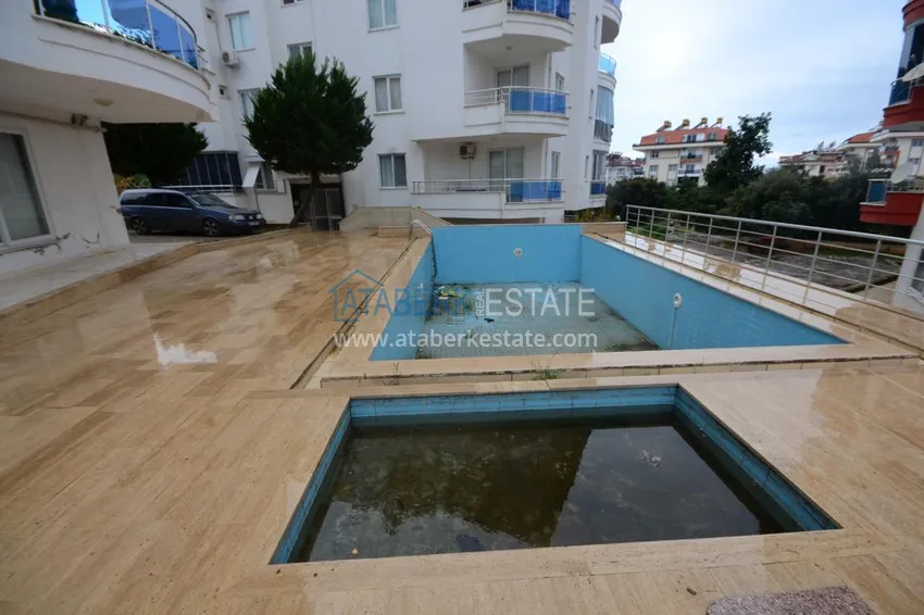 Квартира в Оба трехкомнатная с застекленным балконом  6 