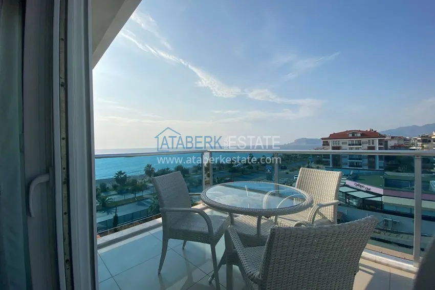 Приобрести Пентхаус-дуплекс в районе Кестель с мебелью – первая береговая линия  7 