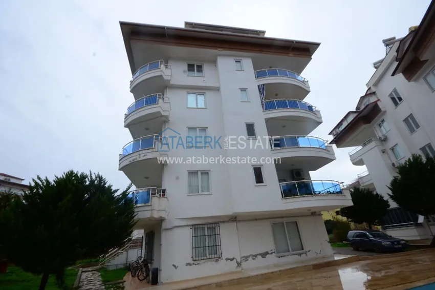 Квартира в Оба трехкомнатная с застекленным балконом  7 