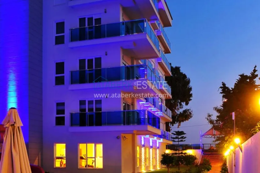 Пентхаус-дуплекс в районе Кестель с мебелью – первая береговая линия  8 