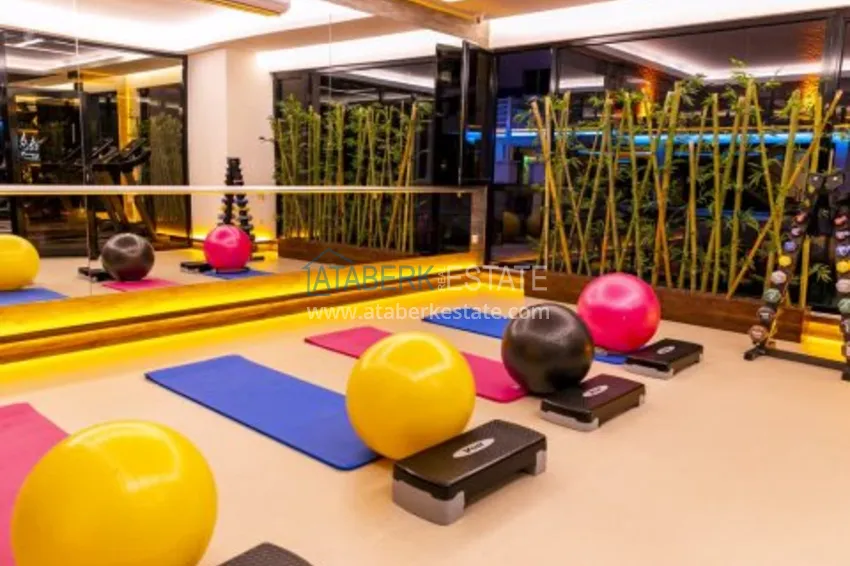 Видовой двухуровневый пентхаус с авторским интерьером в районе Махмутлар 11 