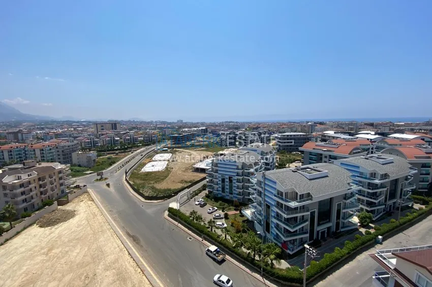 Приобрести Видовой пентхаус в Оба с отдельной кухней, мебелью и открытым видом на море и горы 9 