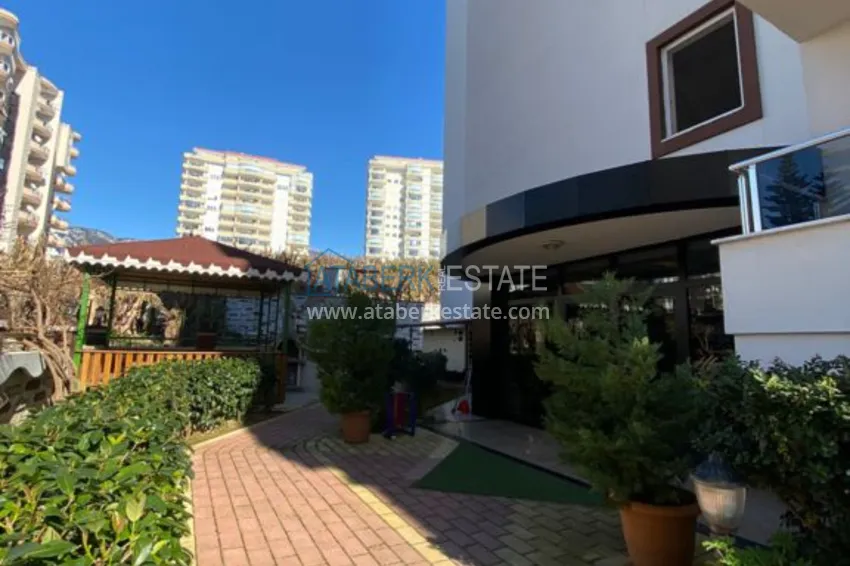 Квартира в Махмутларе трехкомнатная в благоустроенном комплексе  10 