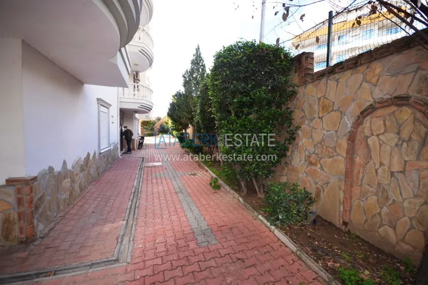 Квартиры в Джикджилли трехкомнатные в жилом комплексе  13 