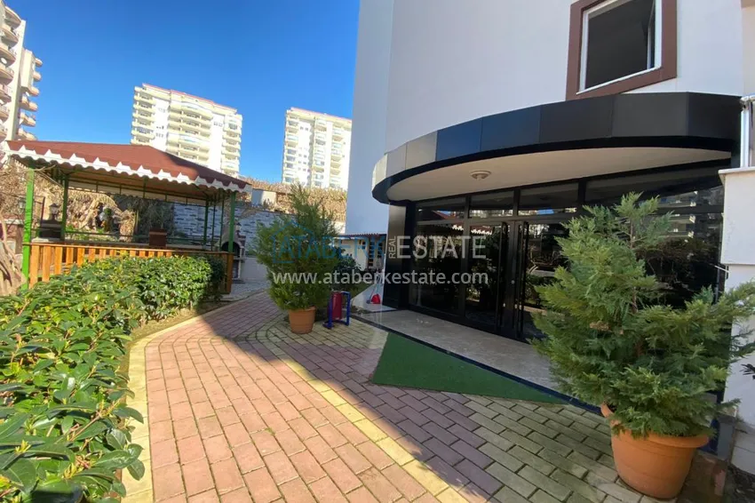 Квартира в Махмутларе трехкомнатная в благоустроенном комплексе  11 