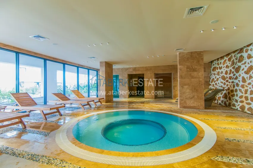 Квартира в районе Кестель с мебелью в комплексе класса-люкс 11 