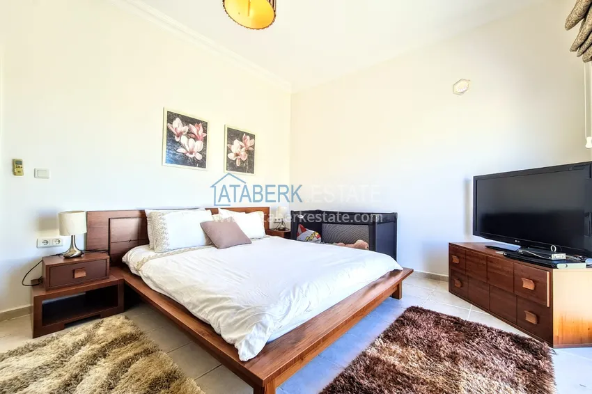 Приобрести Двухуровневый пентхаус в Махмутларе с видом на море  13 