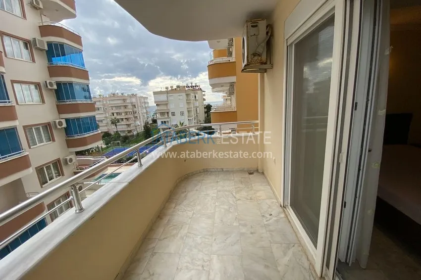 Приобрести Квартира в Махмутларе меблированная с видом на горы и море в комплексе на первой линии 13 