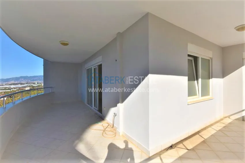 Приобрести Квартира в Махмутларе трехкомнатная с видом на море в благоустроенном комплексе 14 