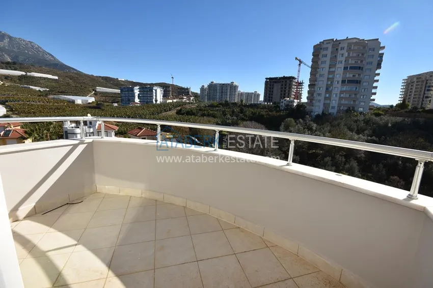 Приобрести Квартира в Махмутларе трехкомнатная с видом на море в благоустроенном комплексе 15 